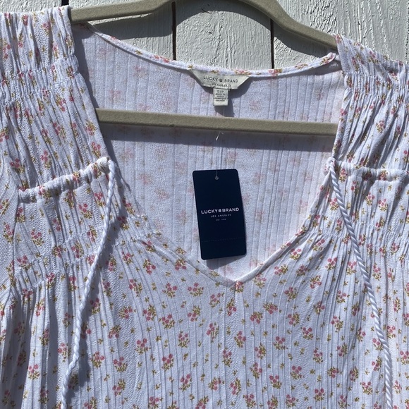 Lucky Brand Top - Picture 5 of 7